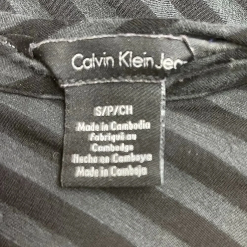 Calvin Klein Jeans Women Black Gray Top Shirt Pullover 3/4 Sleeve Off-Shoulder - Picture 6 of 9